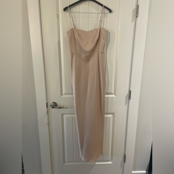 Park and Fifth Maxine Dress Gold - Picture 4 of 5